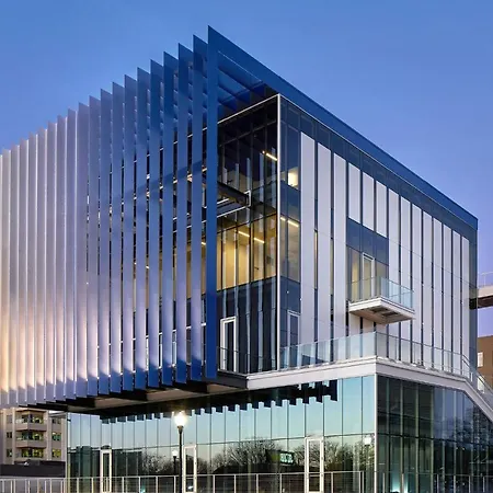 Hotel Revel